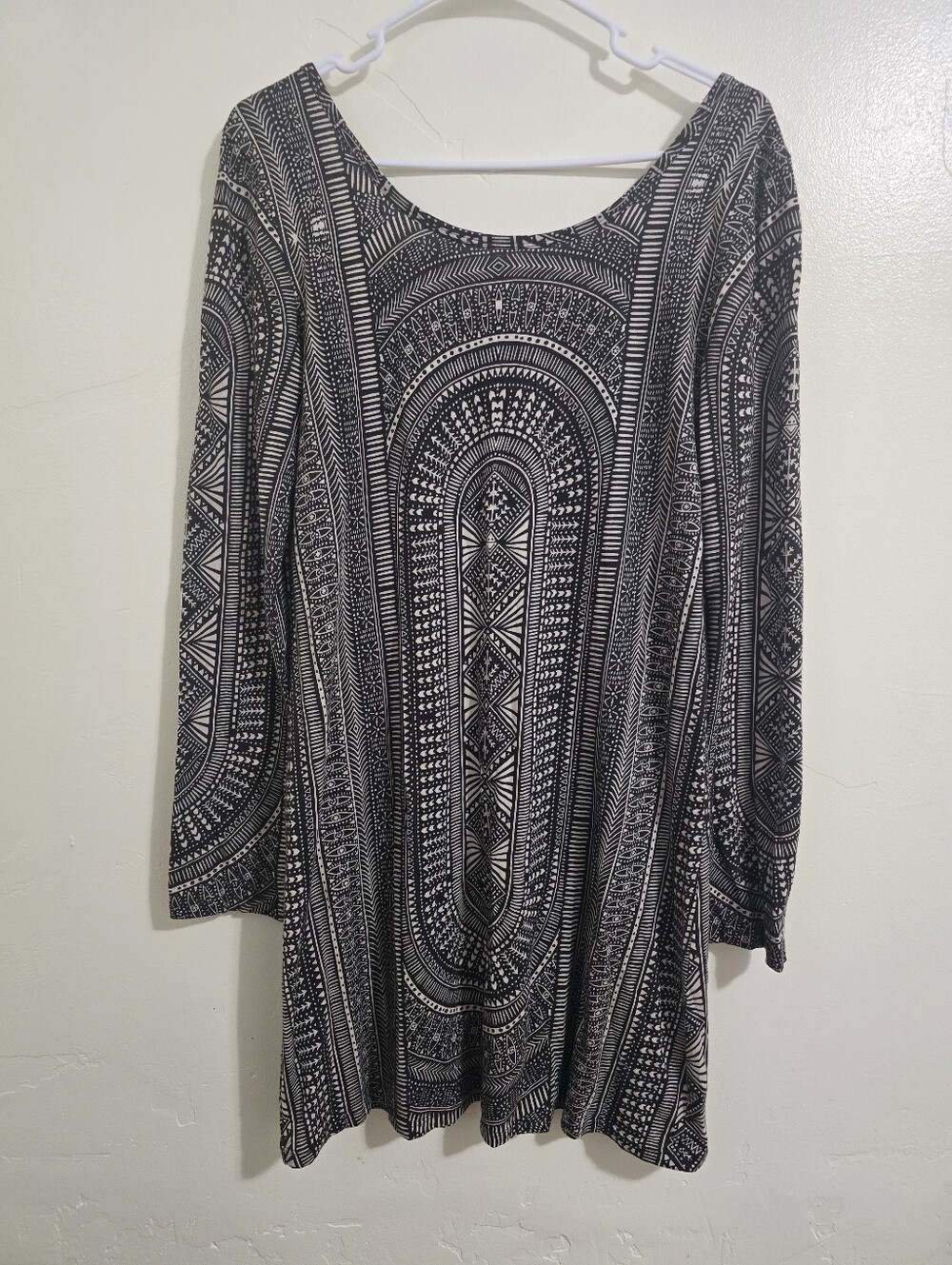 Billabong Long-Sleeve Geometric Scoop Back Mini Dress Black Size L Aztec Boho